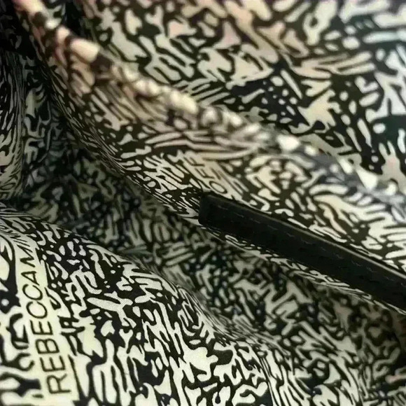 Rebecca Minkoff black affair quilted leather purse with chainlink strap - Picture 3 of 9